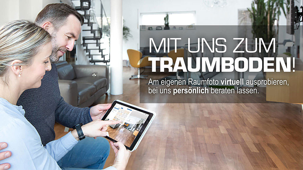 Die digitale Ausstellung für Bodenbeläge ist ein Tool, mit dem Nutzer online verschiedene Böden miteinander vergleichen können. Es ist per Tablet oder einem anderen Gerät bedienbar und bietet die Möglichkeit, eigene Bilder hochzuladen, um die Bodenbeläge virtuell im Raum zu testen.